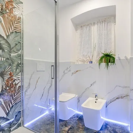 Stazione-2 Bedroom-10' Aquarium * Janov